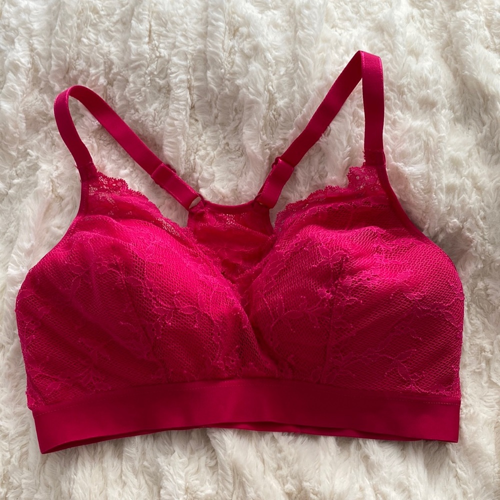 NWT Chantelle magenta lace bralette size L